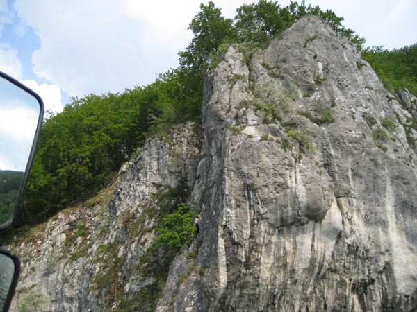 Mai00104